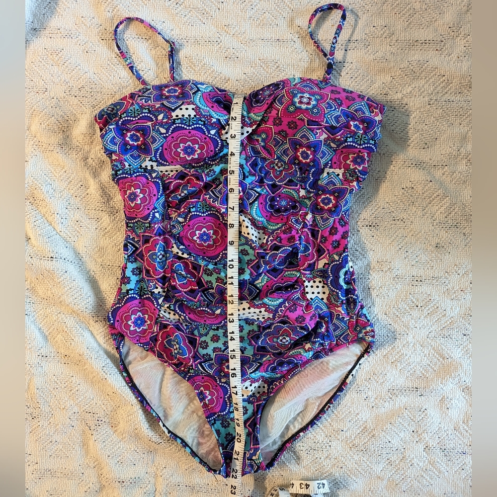 Assets by Spanx Bathing Suit Sz. Large